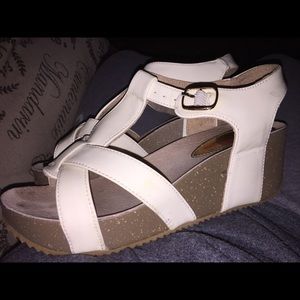 Heavenly feet wedges